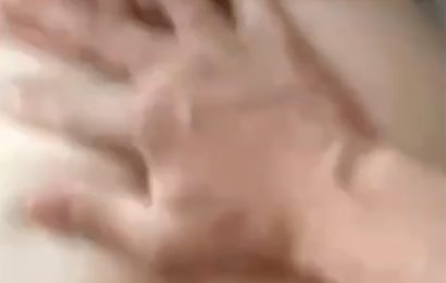 Jeune coquine soumise en levrette video perso